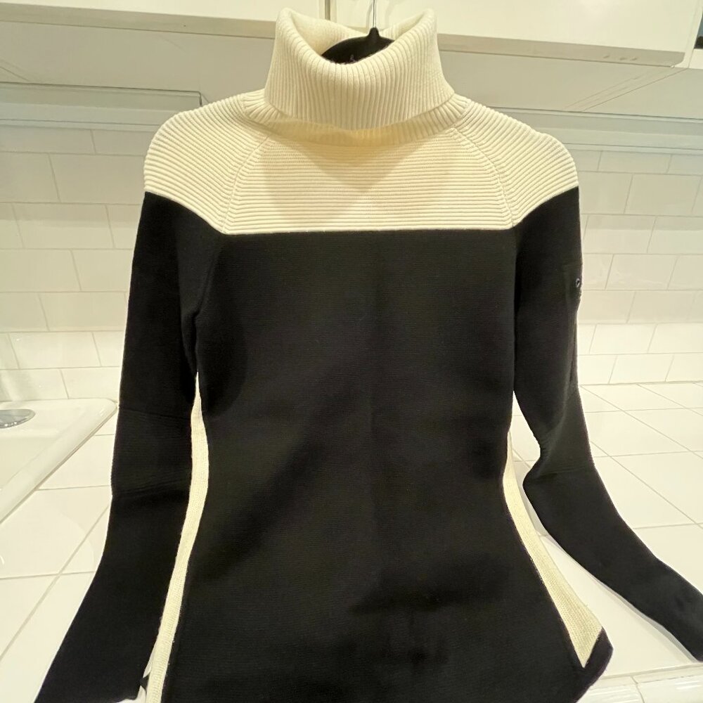 Athleta Turtleneck Sweater XS